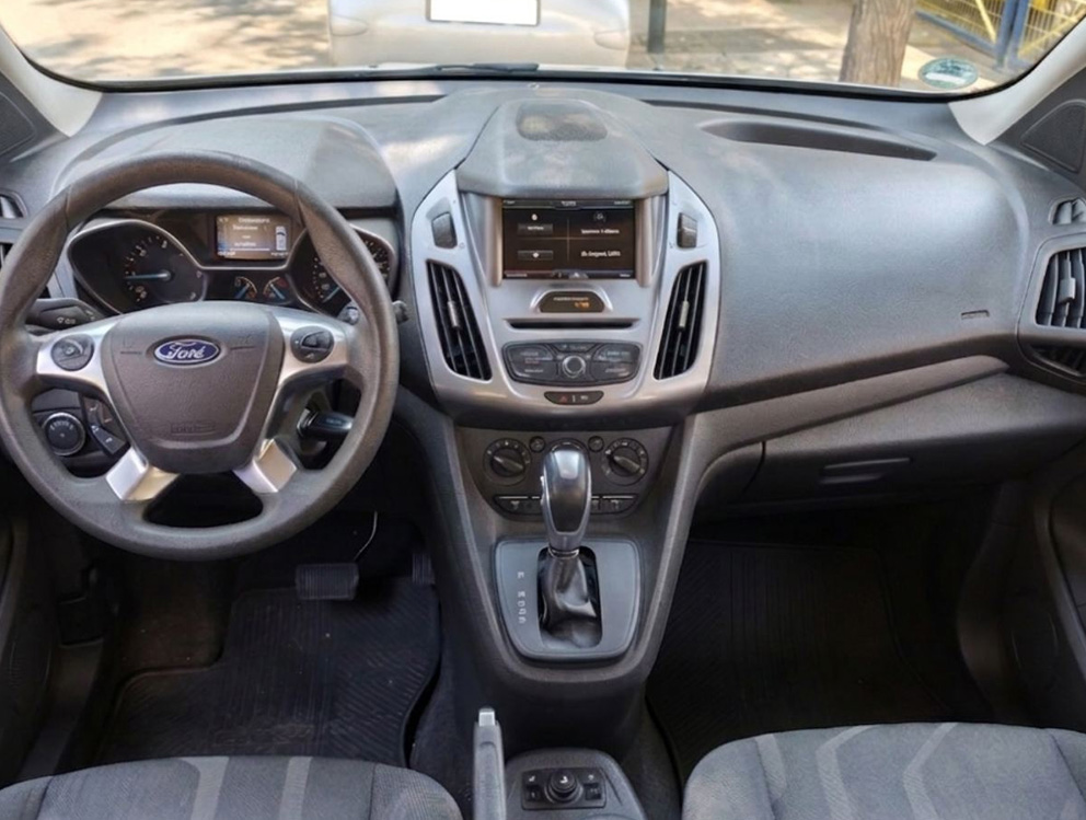ford-tourneo-connect-2016-02